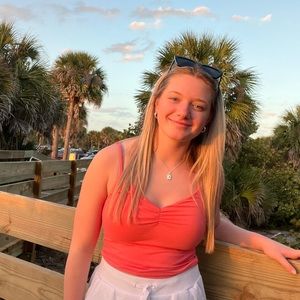 Meet your Posher, Katelyn